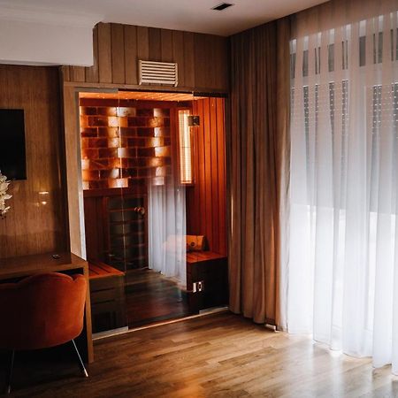 Hotel Glory Oradea Exterior foto