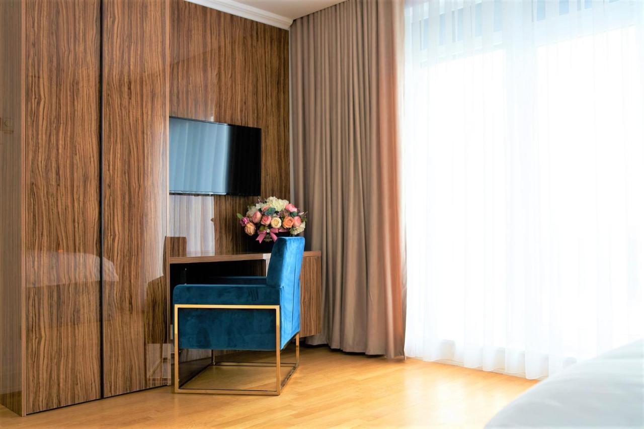 Hotel Glory Oradea Exterior foto
