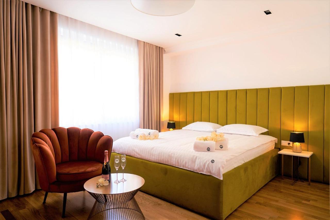 Hotel Glory Oradea Exterior foto