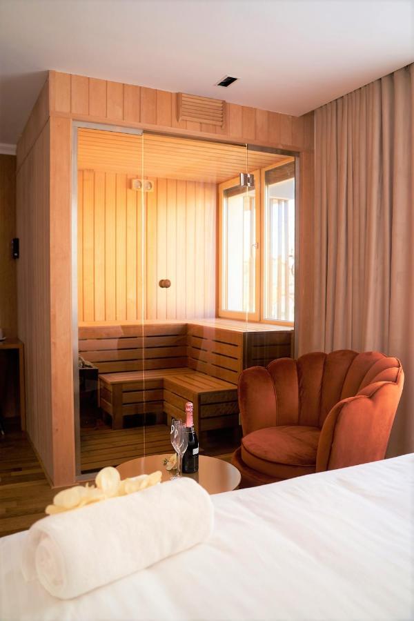 Hotel Glory Oradea Exterior foto