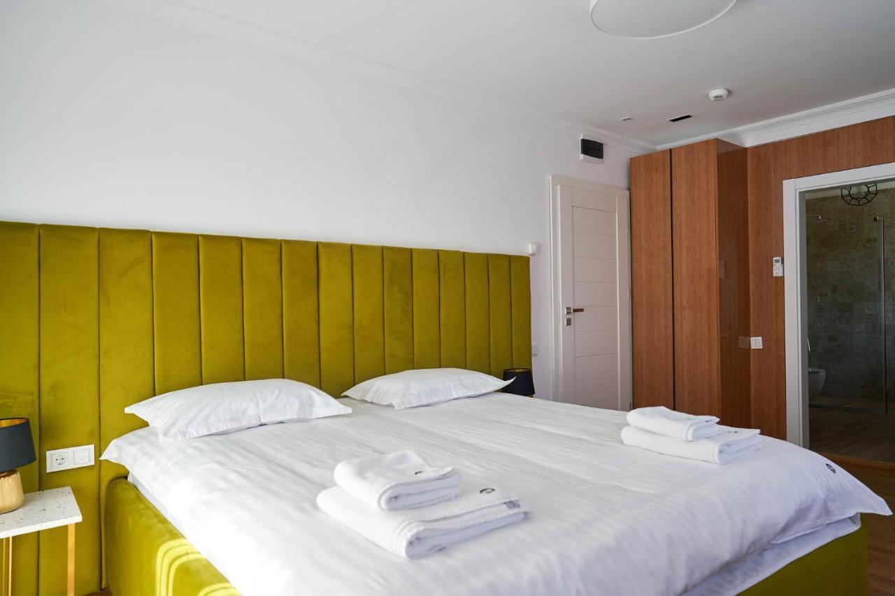 Hotel Glory Oradea Exterior foto