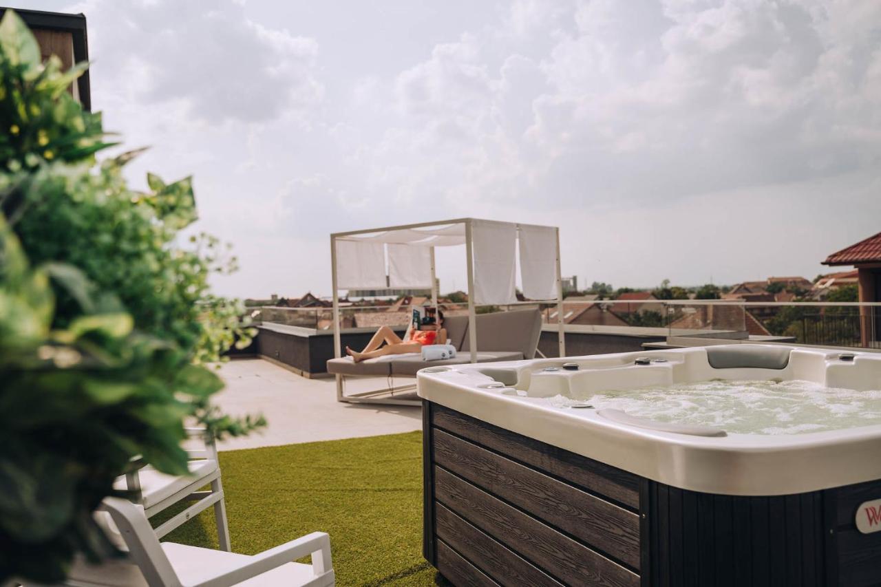Hotel Glory Oradea Exterior foto